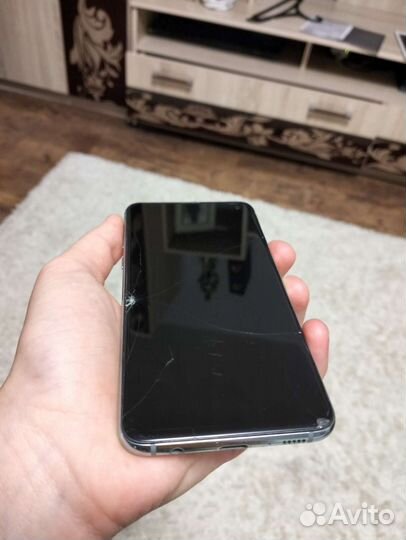 Мобильные телефоны бу Galaxy s10e