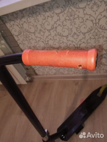 Трюкавой самокат нн