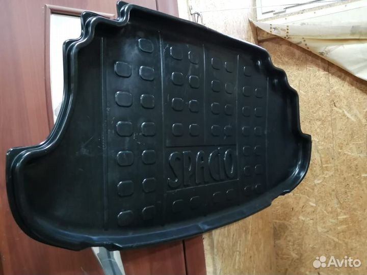 Оригинальный ковер в багажник Corolla Spacio E110