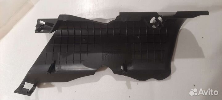 Дефлектор резонатора возд.фил. Ford Focus(1300407)