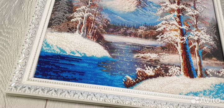 Картина вышитая бисером