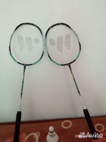 Ракетка для бадминтона