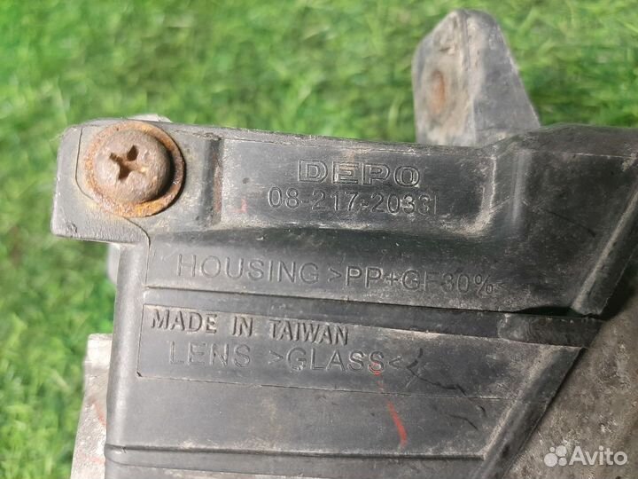 Фара противотуманная на Honda Civic 8