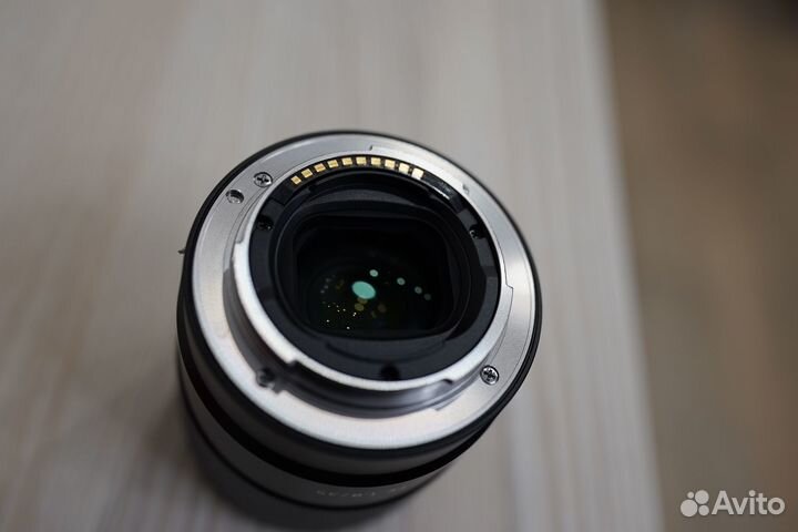 Объектив sony FE 35mm F1.8