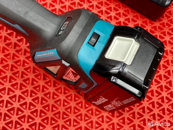 Угловая Шлифовальная машина Makita DGA511RTJ