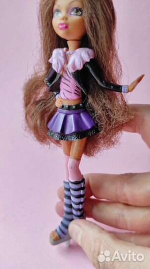 Кукла Монстер Хай Клодин ручка