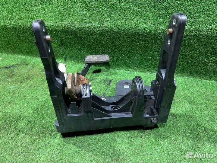 Блок педалей Opel P-J Astra седан 1.4 2013