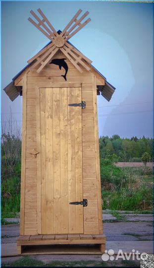 Дачный туалет деревянный