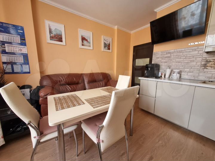 2-к. квартира, 55 м², 22/25 эт.