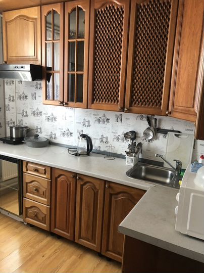 Комната 25 м² в 4-к., 1/2 эт.