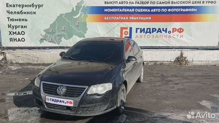 Стекло двери задней левой Volkswagen Passat B6 3C5