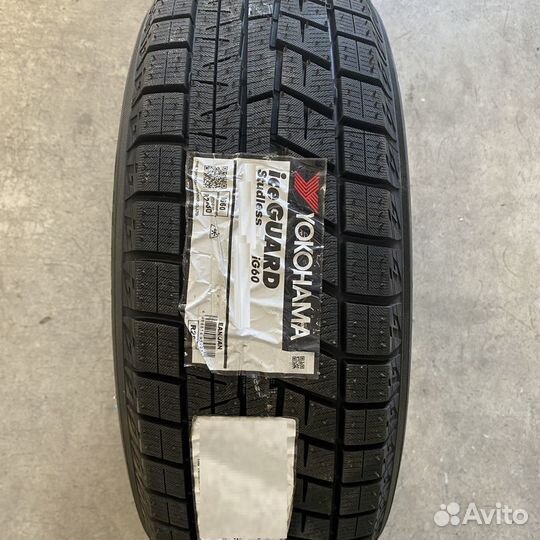 Yokohama Ice Guard IG60 215/60 R17 96Q