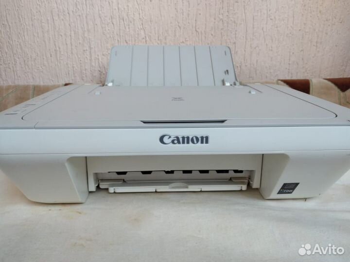 Продаю цветной принтер