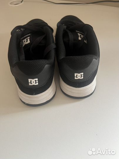 DC shoes