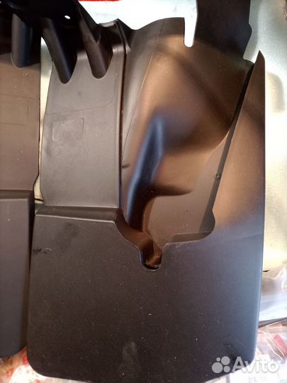 Брызговики для Mercedes Benz 906