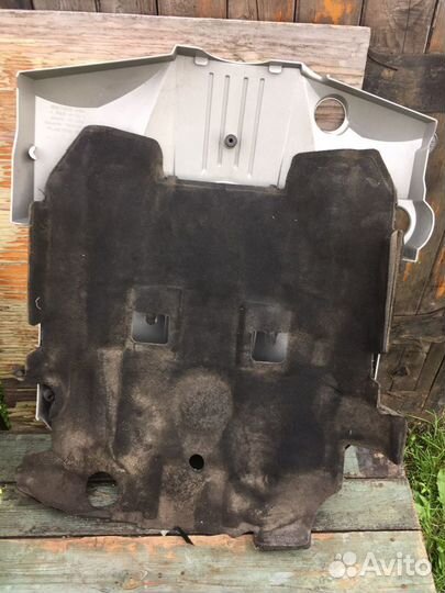 Крышка двс Cadillac SRX 4.6 2008