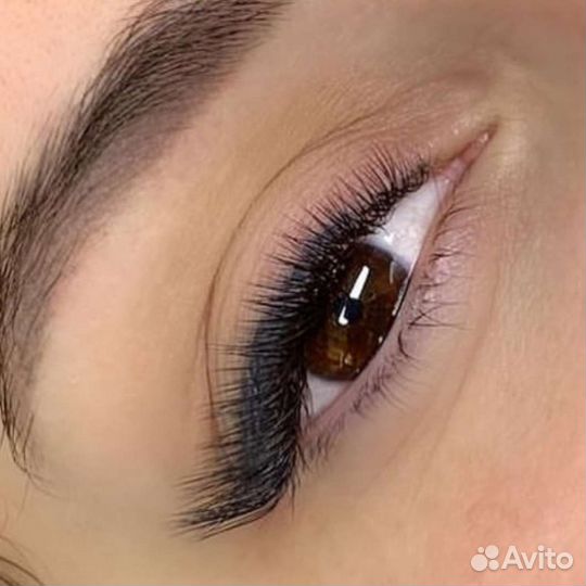 Наращивание ресниц, маникюр и педикюр