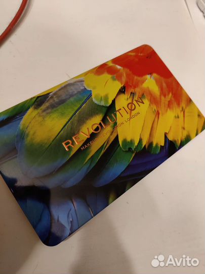 Палетка теней Makeup Revolution Bird of paradise