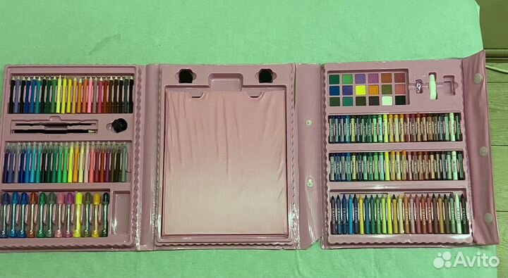 Набор для рисования в чемоданчике