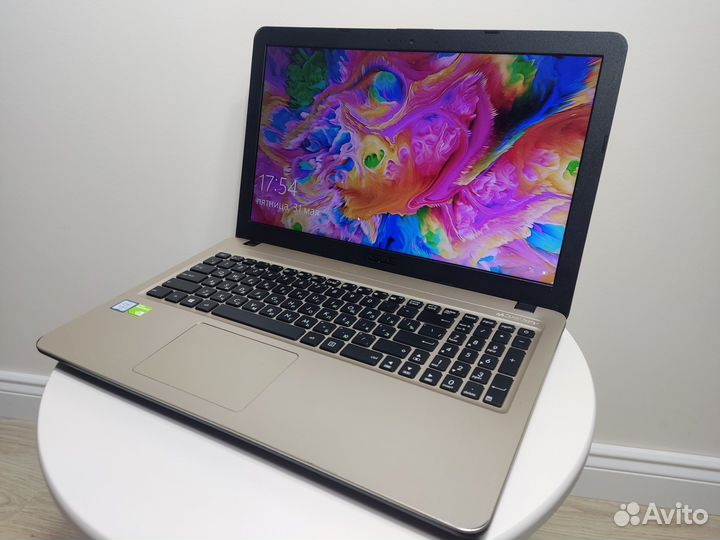 Игровой FullHD Asus Core i3 8Gb, SSD256, MX110 2Gb