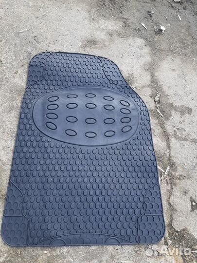 Продам коврики универсальные