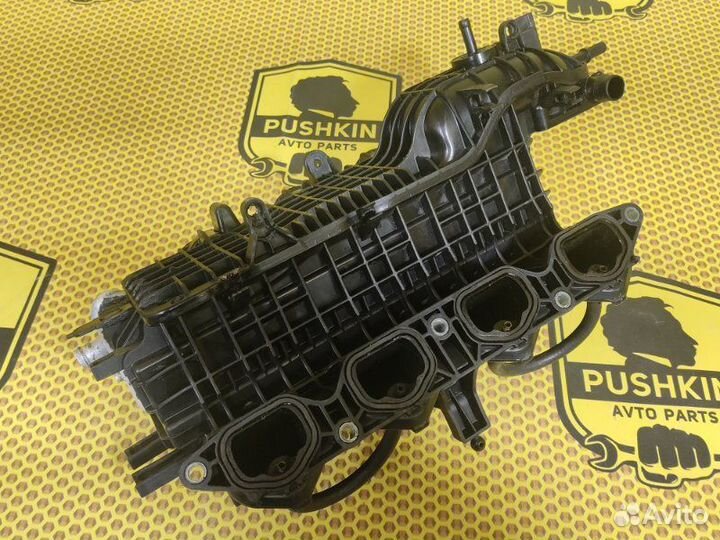 Коллектор впускной Skoda Superb