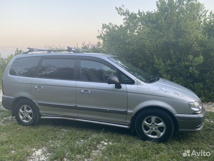 Hyundai Trajet 2.0 МТ, 2002, битый, 328 545 км