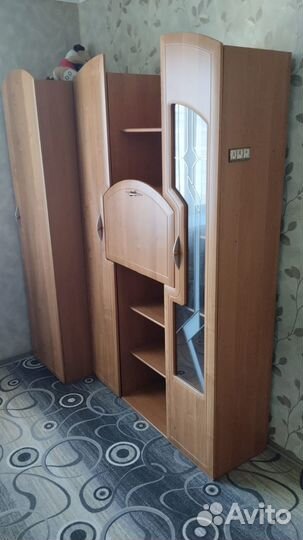 Стенка в комнату бу