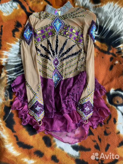 Костюм для фигурного катания