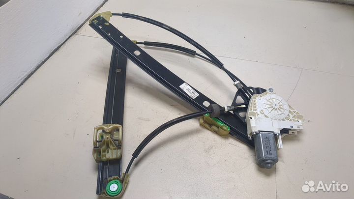 Стеклоподъемник электрический левый передний Audi Q3