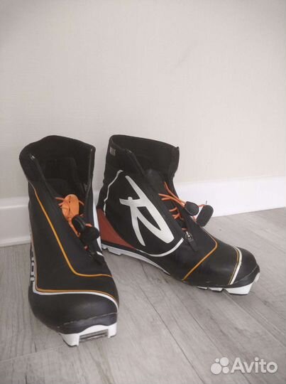 Лыжные ботинки классические rossignol