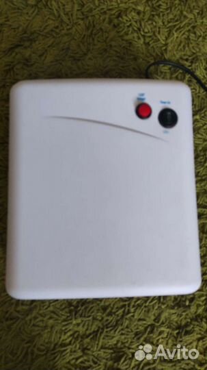 Лампа для ногтей с набором лаков