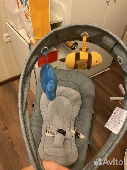 Шезлонг для новорожденных