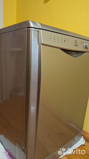 Посудомоечная машина Indesit DFG 26B1 NX