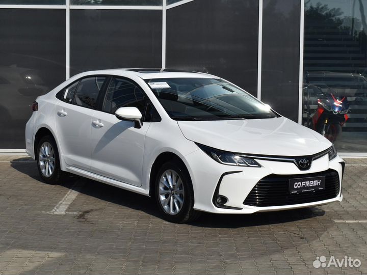 Toyota Corolla 1.2 CVT, 2022, 715 км