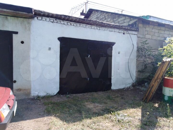 Гараж, > 30 м²