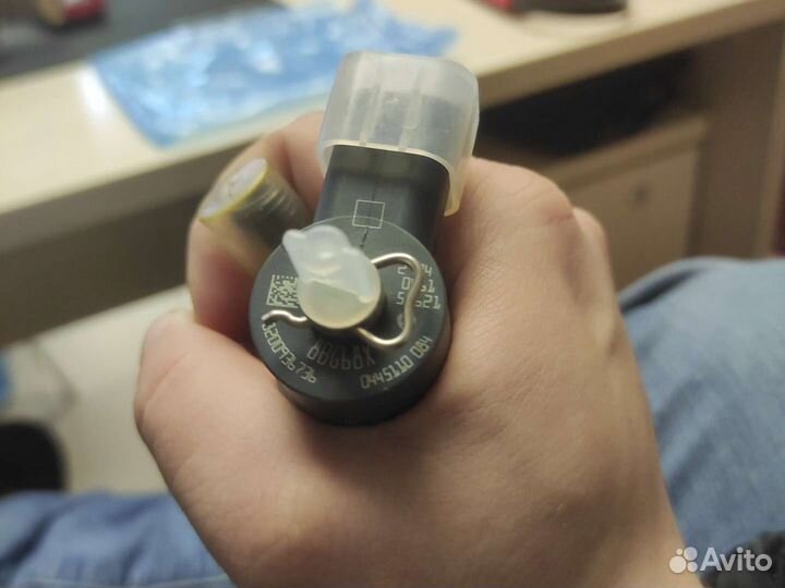 Форсунка топливная bosch 0445110084