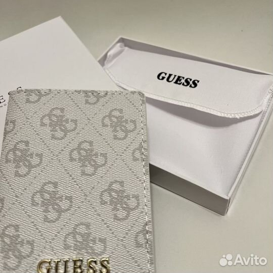 Обложка на паспорт guess