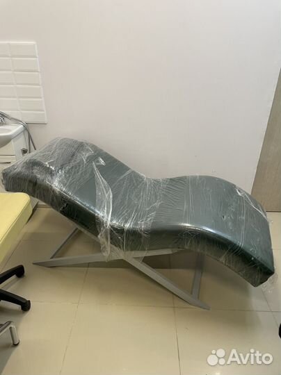 Кушетка косметологическая