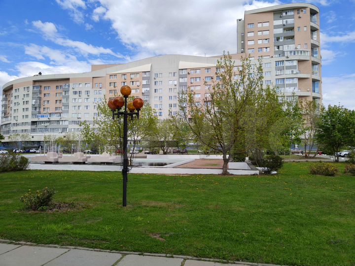 1-к. квартира, 99,3 м², 5/15 эт.