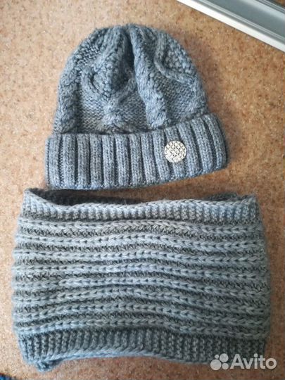 Зимняя шапка со снудом