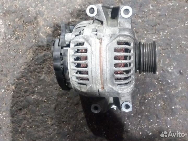 Ауди а 4 генератор 06E903016AB