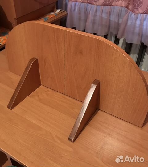 Полка настенная под цветы