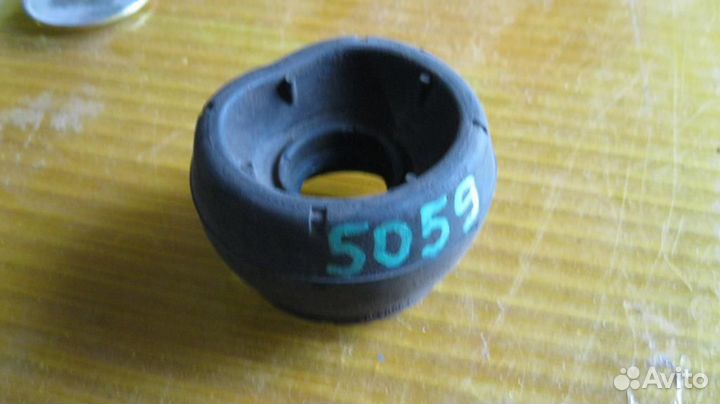 Опора заднего амортизатора Skoda Octavia