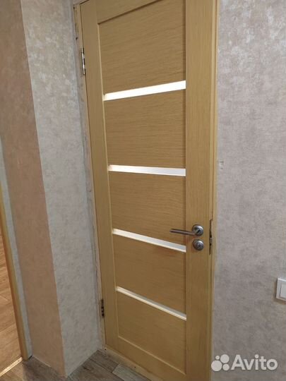Дверь деревянная бу