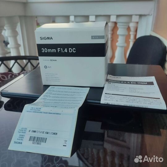 Объектив sigma 30 mm. F1.40dc Art
