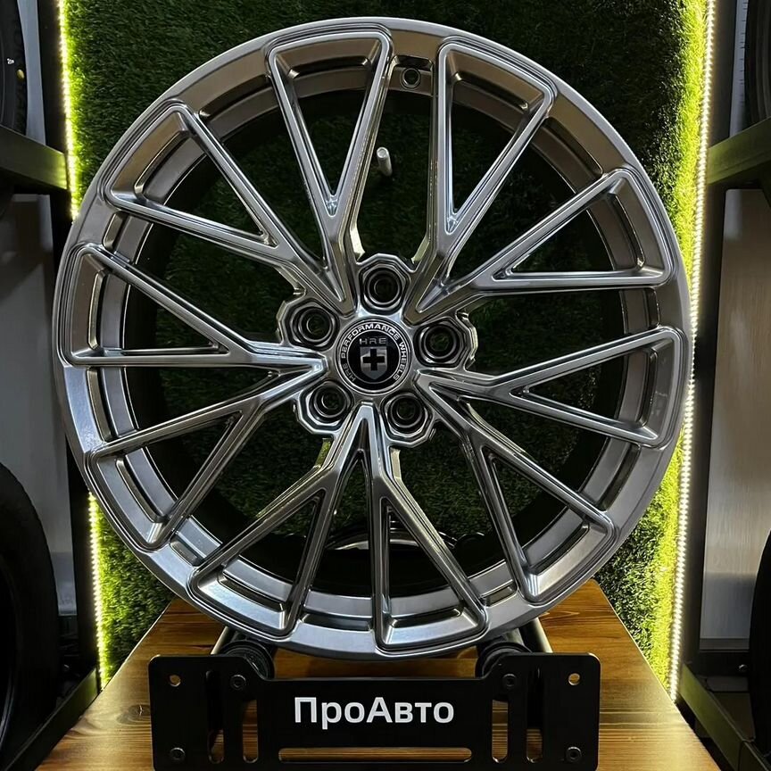 Литые диски HRE FF28 8×R18 5×112