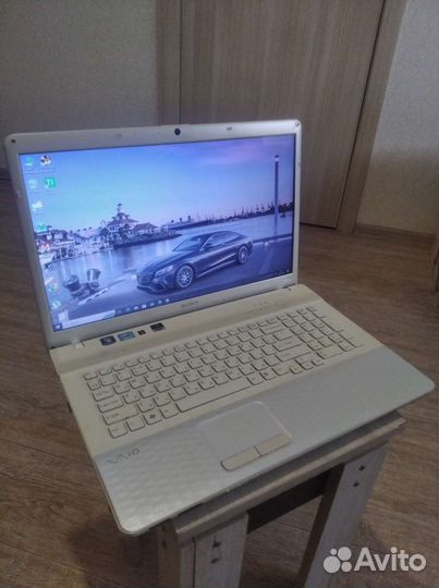 Sony Vaio i3/ssd 128/4gb/17 дюймов