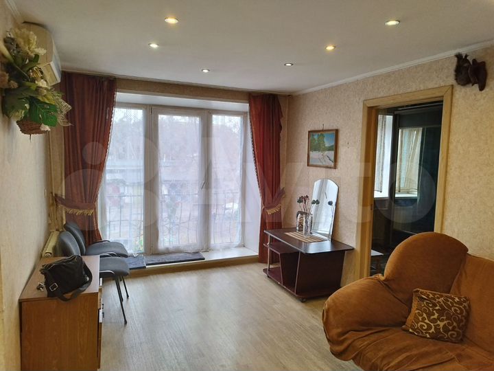 3-к. квартира, 50 м², 2/5 эт.