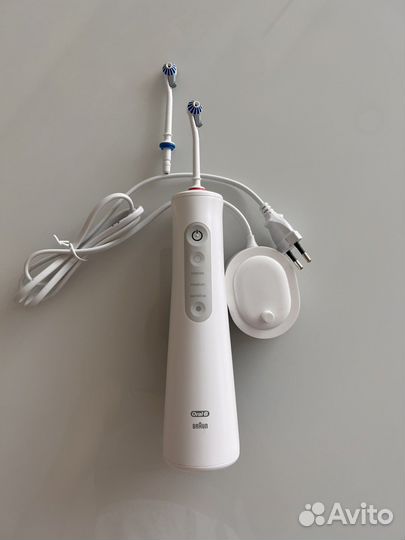 Ирригатор Braun